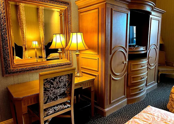 Celebrity Boutique Hotel
