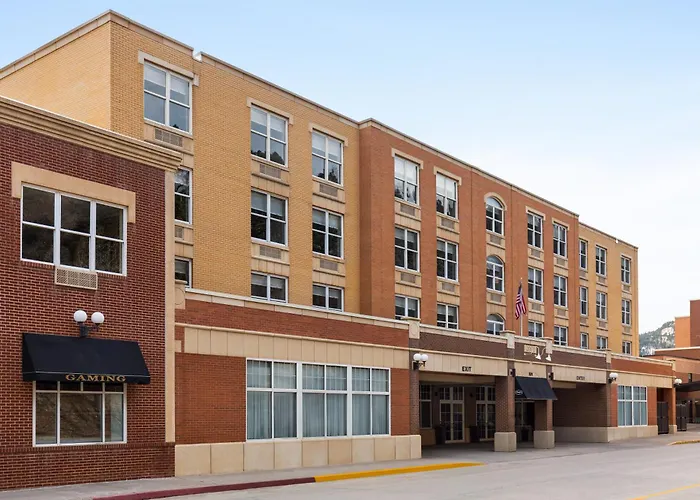 Hampton Inn at Tin Lizzie Gaming Resort